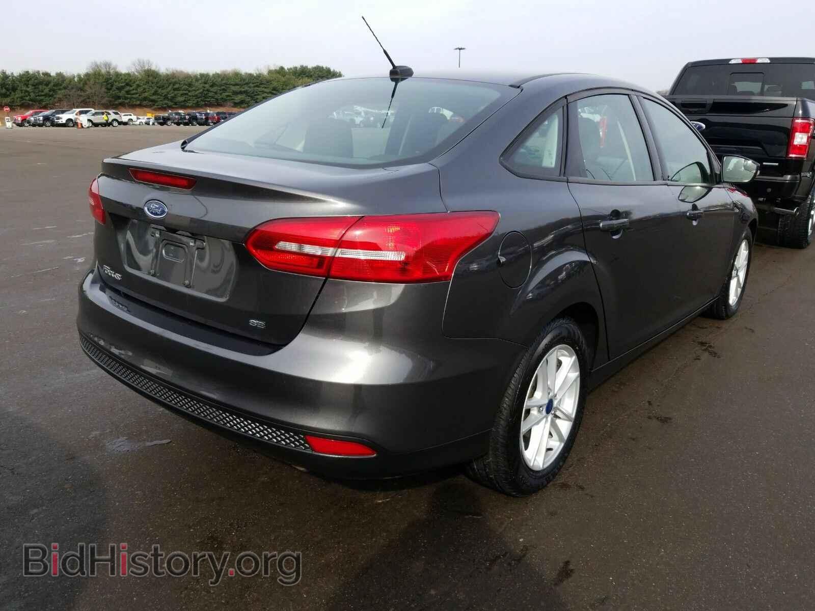 2017 Ford Focus - VIN: 1FADP3F28HL203337 - Photo 2