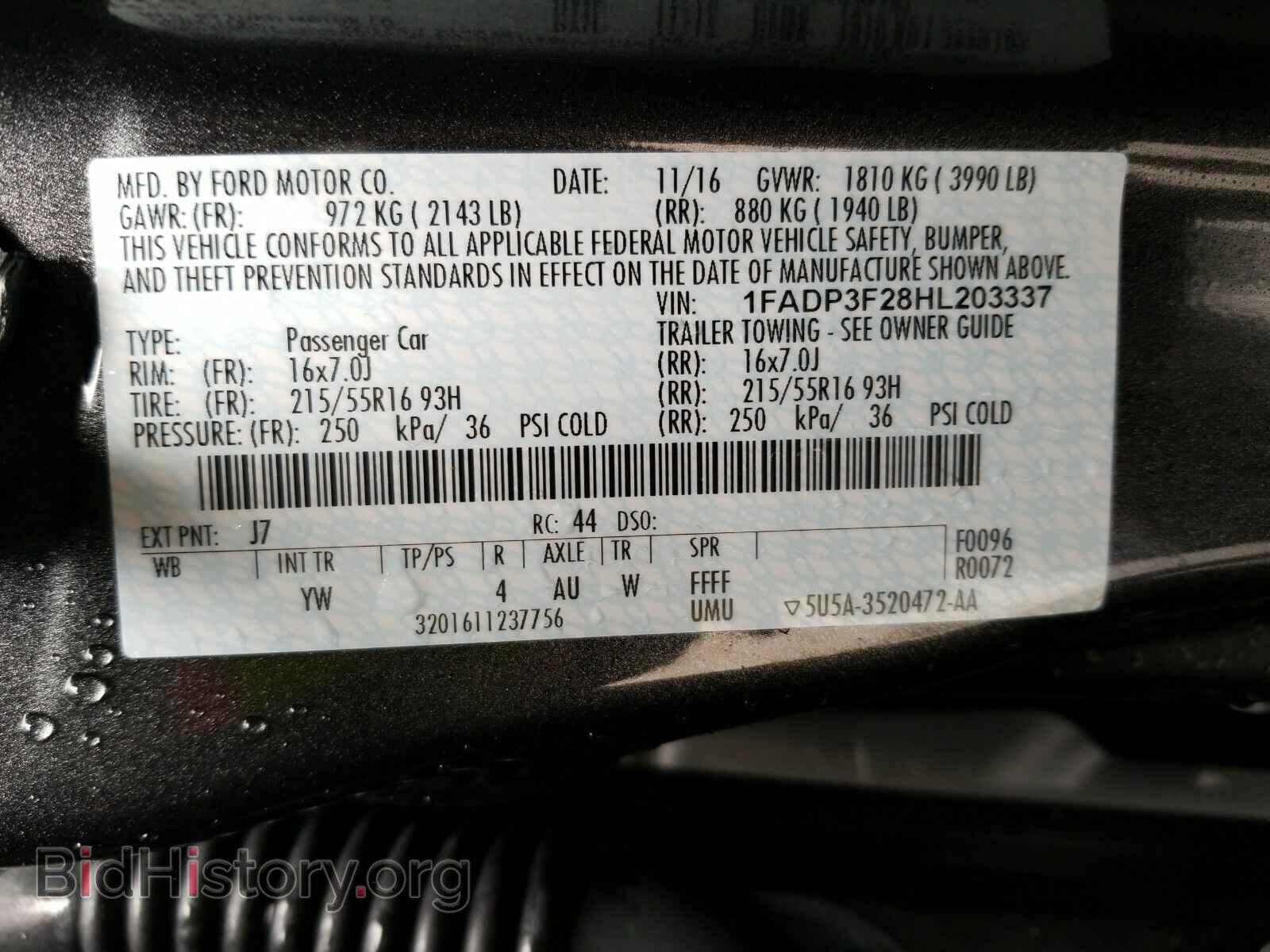 2017 Ford Focus - VIN: 1FADP3F28HL203337 - Photo 6