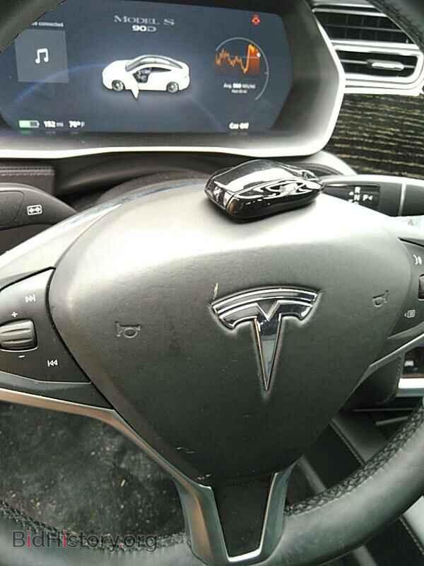 2016 Tesla Model S - VIN: 5YJSA1E29GF173291 - Photo 8