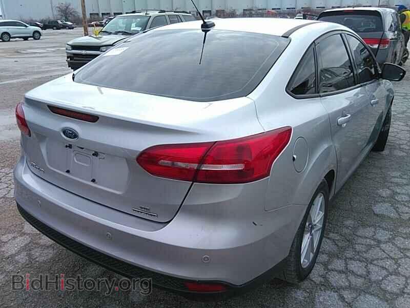 2015 Ford Focus - VIN: 1FADP3F23FL287435 - Photo 2