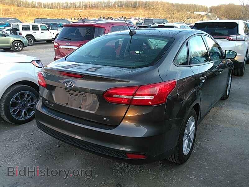 2017 Ford Focus - VIN: 1FADP3F29HL235018 - Фото 2