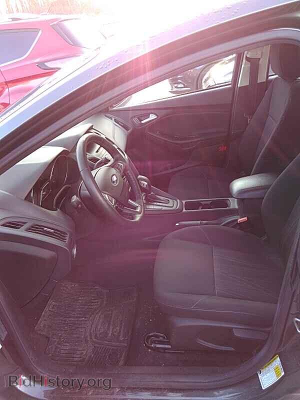 2017 Ford Focus - VIN: 1FADP3F29HL235018 - Фото 3
