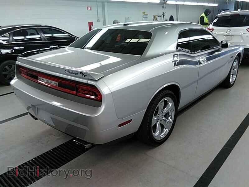 2010 Dodge Challenger - VIN: 2B3CJ5DT4AH314843 - Фото 2