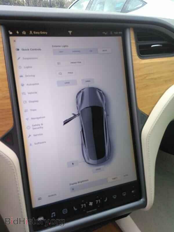 2018 Tesla Model S - VIN: 5YJSA1E20JF290801 - Photo 12