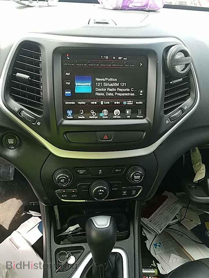 2018 Jeep Cherokee - VIN: 1C4PJLLB9JD537812 - Фото 4