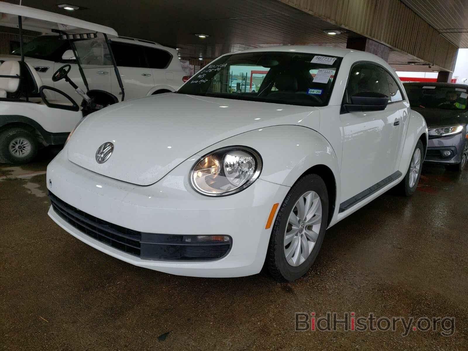 Photo 3VWF17AT8FM631266 - Volkswagen Beetle Coupe 2015