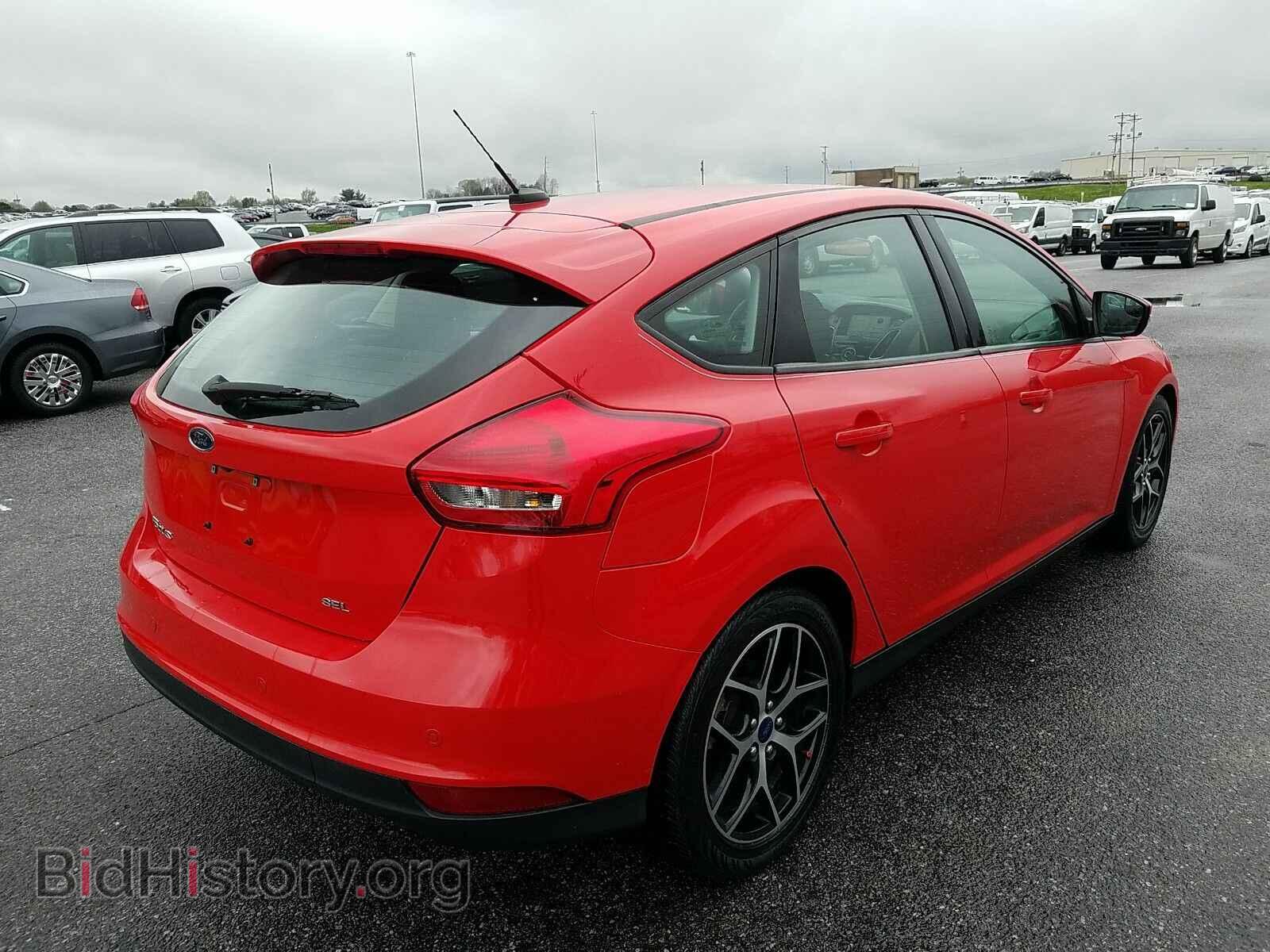 2017 Ford Focus - VIN: 1FADP3M26HL264608 - Photo 2