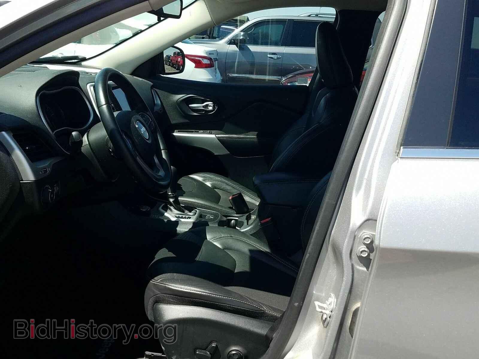 2018 Jeep Cherokee - VIN: 1C4PJMLX7JD576612 - Фото 3