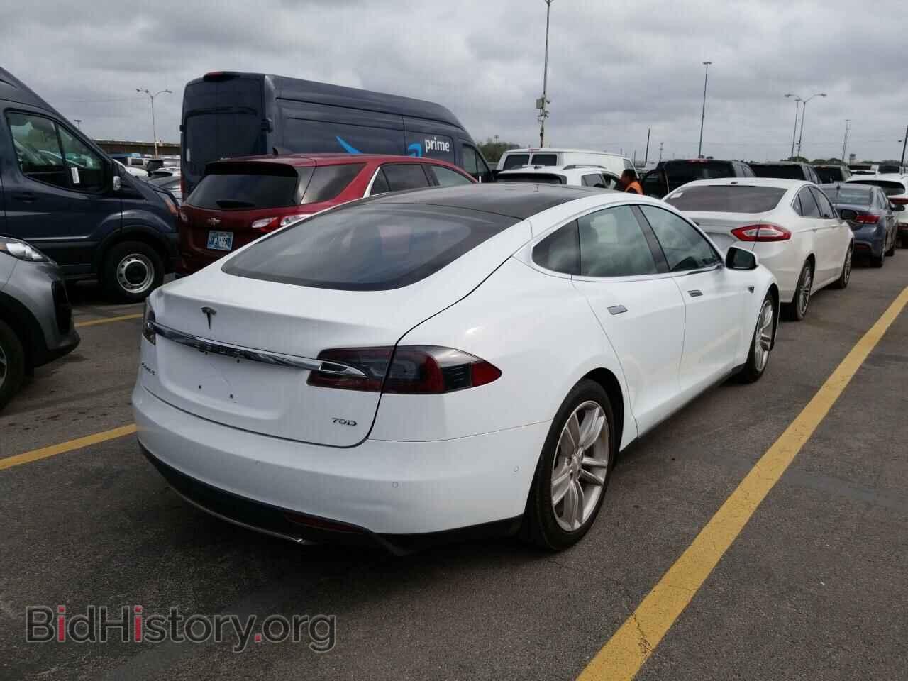 2015 Tesla Model S - VIN: 5YJSA1E28FF102730 - Photo 2