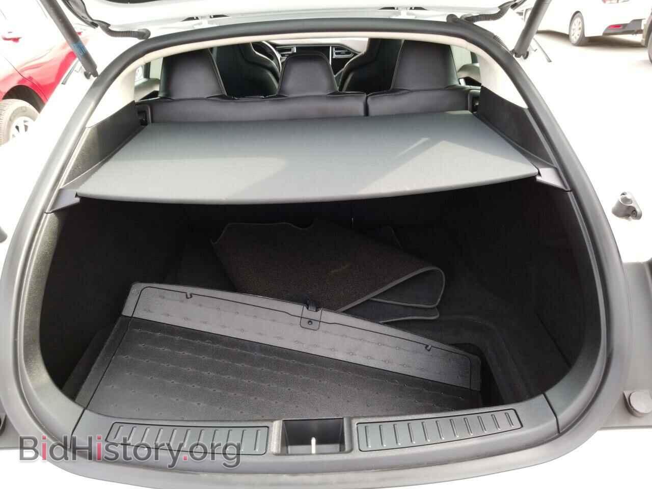 2015 Tesla Model S - VIN: 5YJSA1E28FF102730 - Photo 7