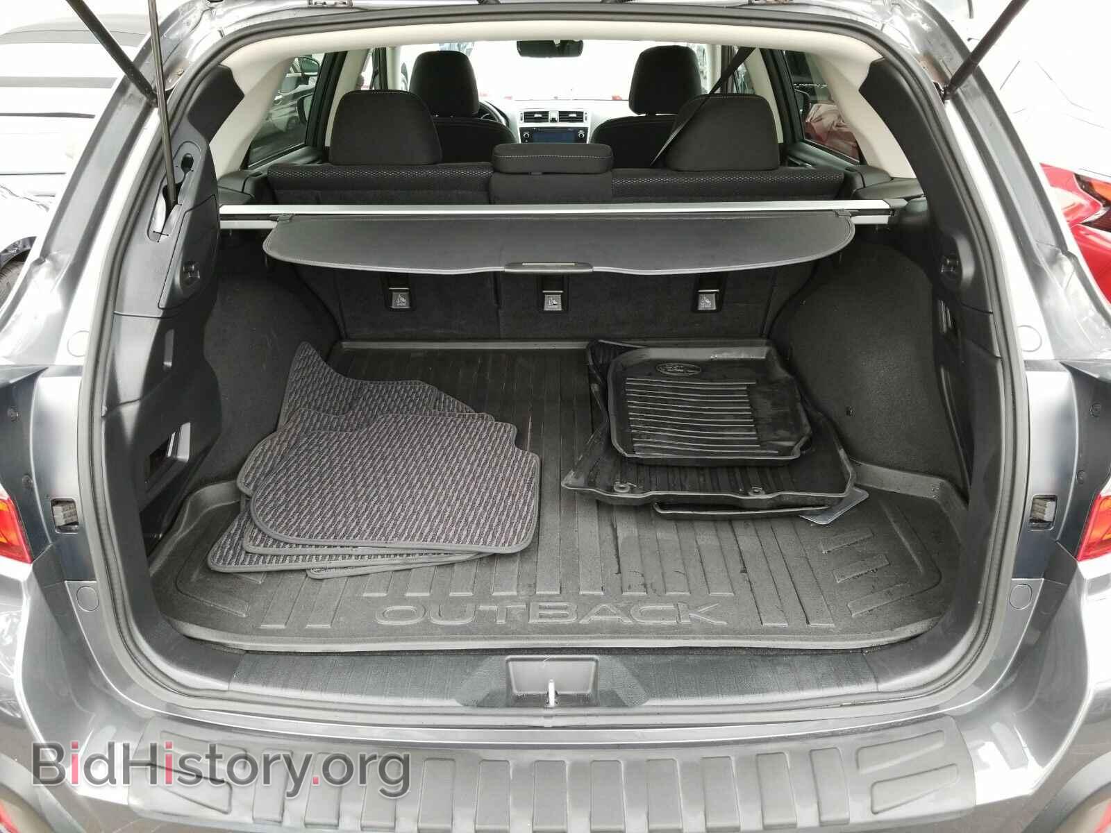 2018 Subaru Outback - VIN: 4S4BSAFC7J3276021 - Фото 7