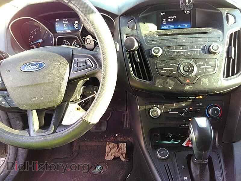 2015 Ford Focus - VIN: 1FADP3F21FL341167 - Photo 4