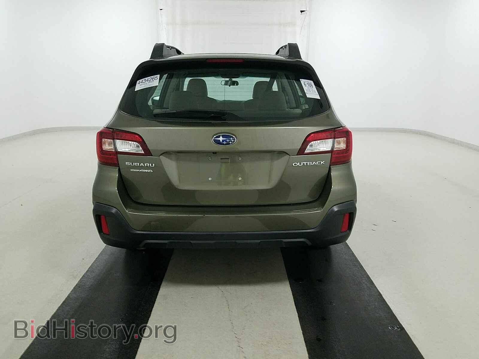 2018 Subaru Outback - VIN: 4S4BSAAC5J3387237 - Фото 5
