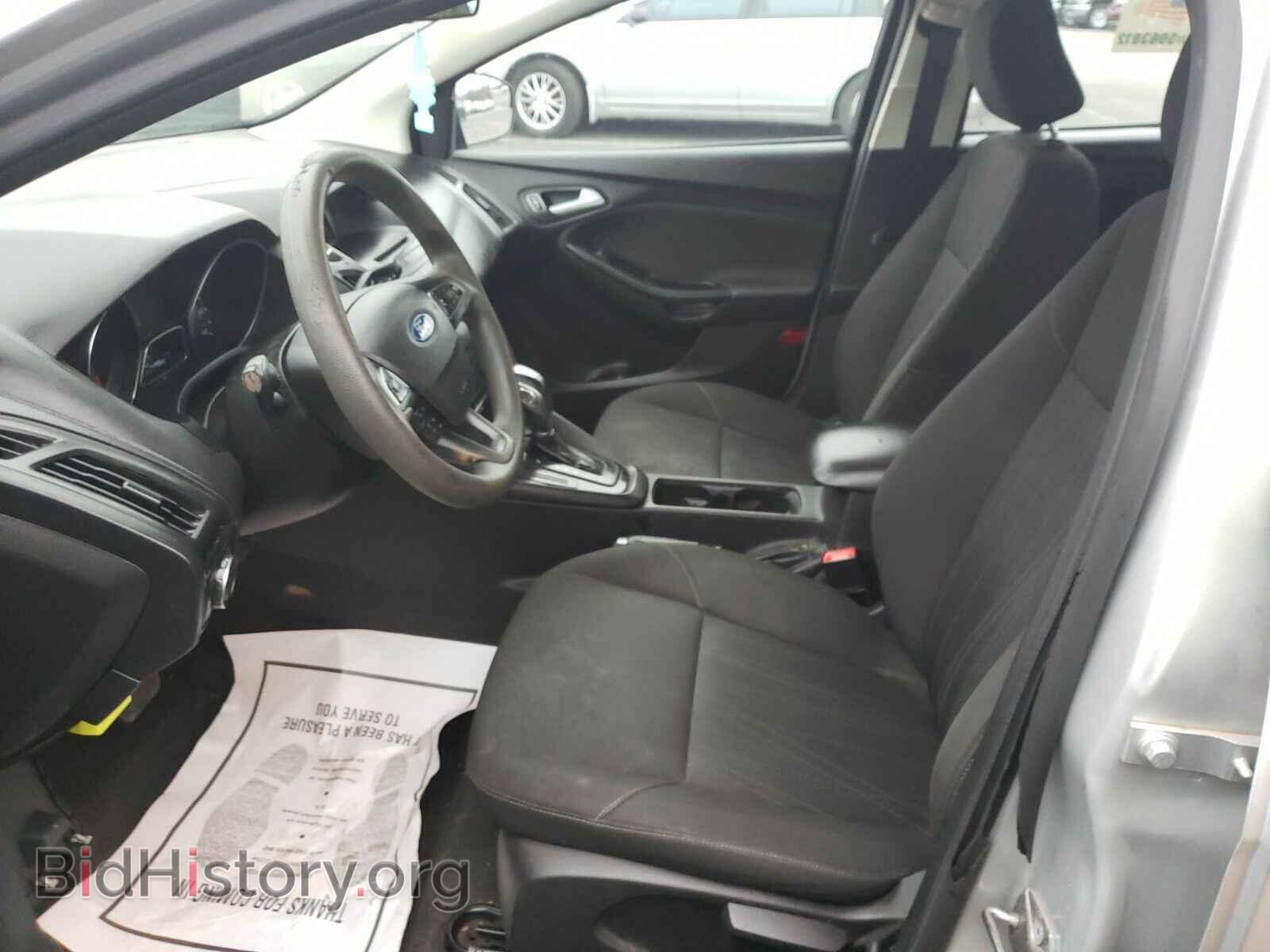 2015 Ford Focus - VIN: 1FADP3F20FL206777 - Photo 3