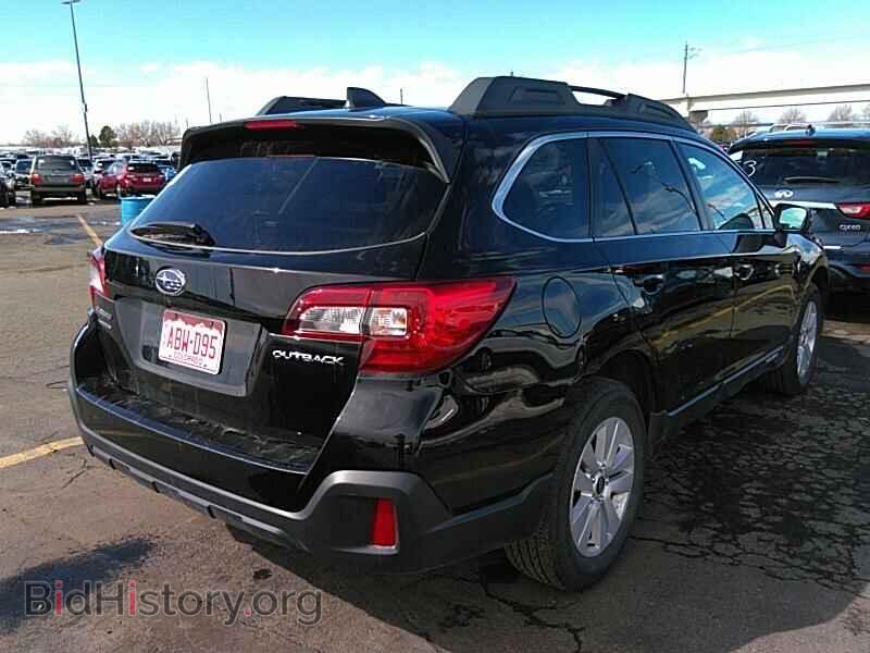 2019 Subaru Outback - VIN: 4S4BSAFC2K3379297 - Фото 2