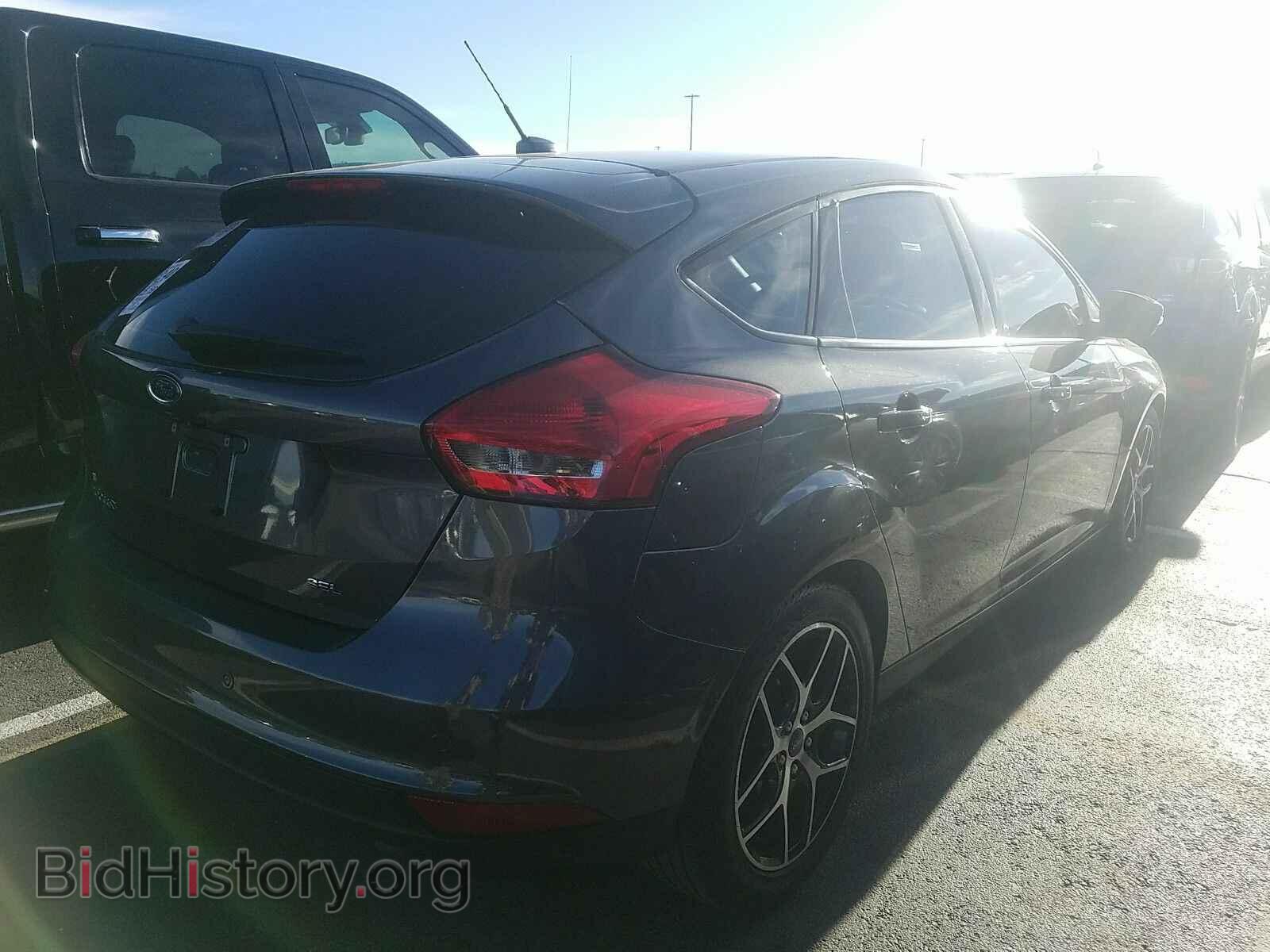 2017 Ford Focus - VIN: 1FADP3M25HL324880 - Photo 2