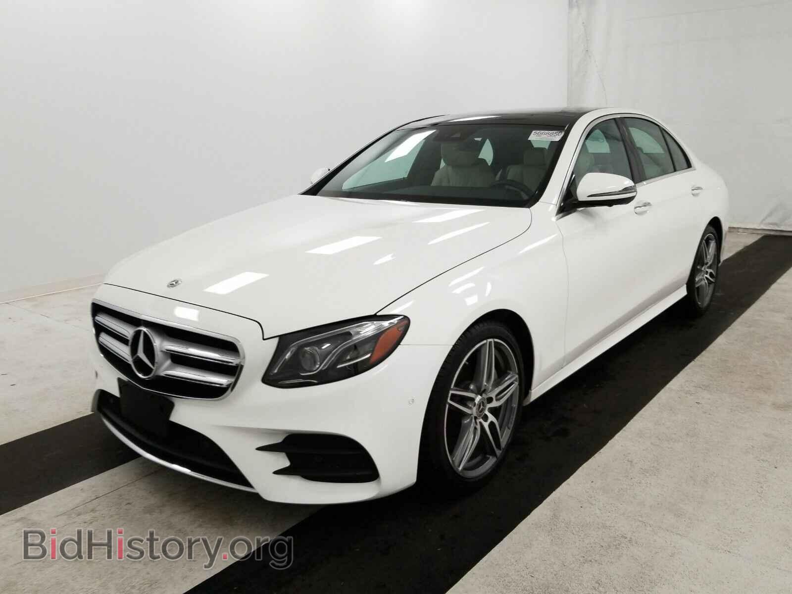 Photo WDDZF4JB8KA498819 - Mercedes-Benz E-Class 2019