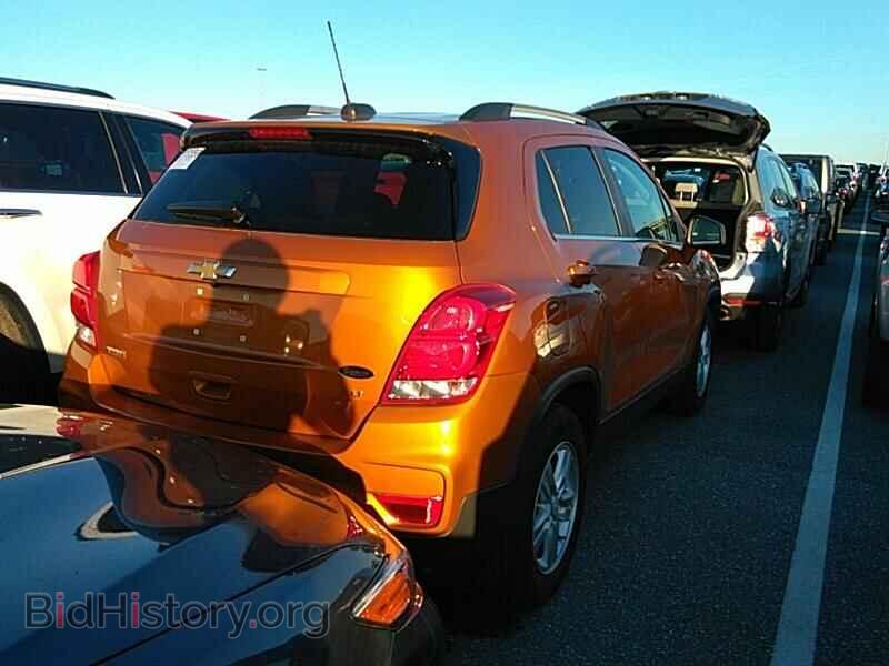 2017 Chevrolet Trax - VIN: 3GNCJLSB3HL177190 - Фото 2