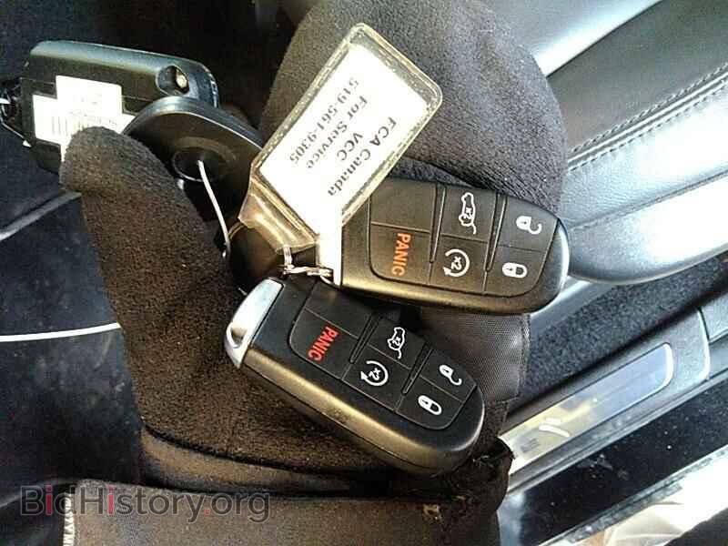 2019 Dodge Durango - VIN: 1C4RDJDG2KC663385 - Photo 18