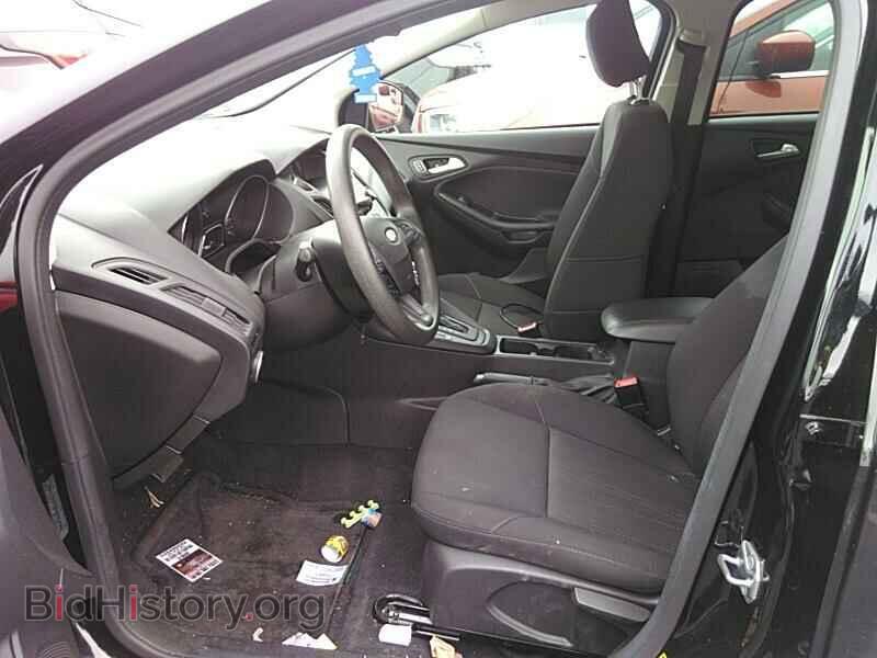 2017 Ford Focus - VIN: 1FADP3F24HL205943 - Фото 3