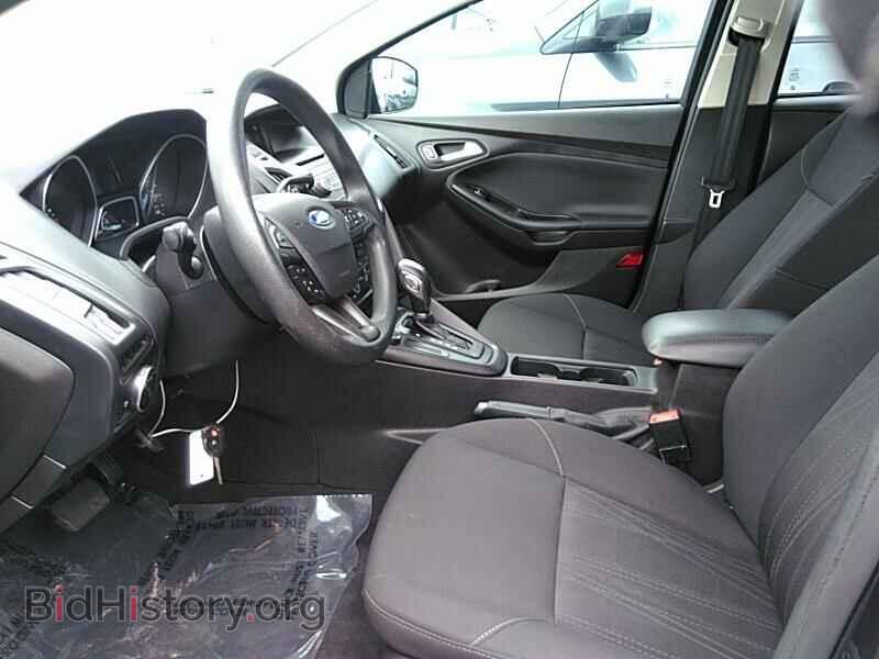 2016 Ford Focus - VIN: 1FADP3F25GL285350 - Фото 3