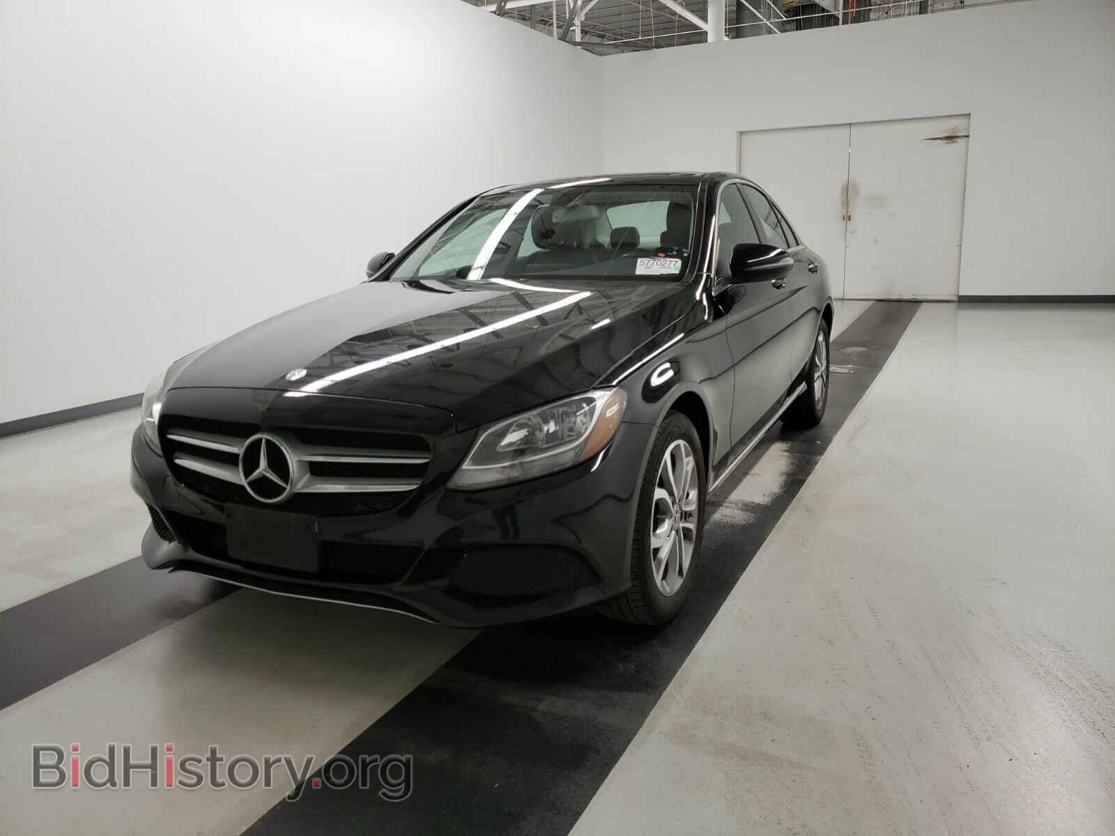Photo 55SWF4KB4HU210899 - Mercedes-Benz C-Class 2017