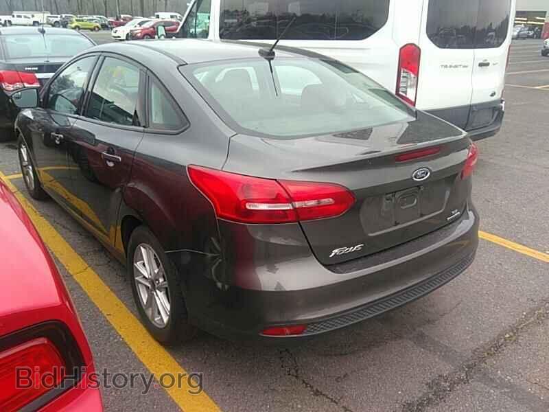 2016 Ford Focus - VIN: 1FADP3F20GL355207 - Photo 18