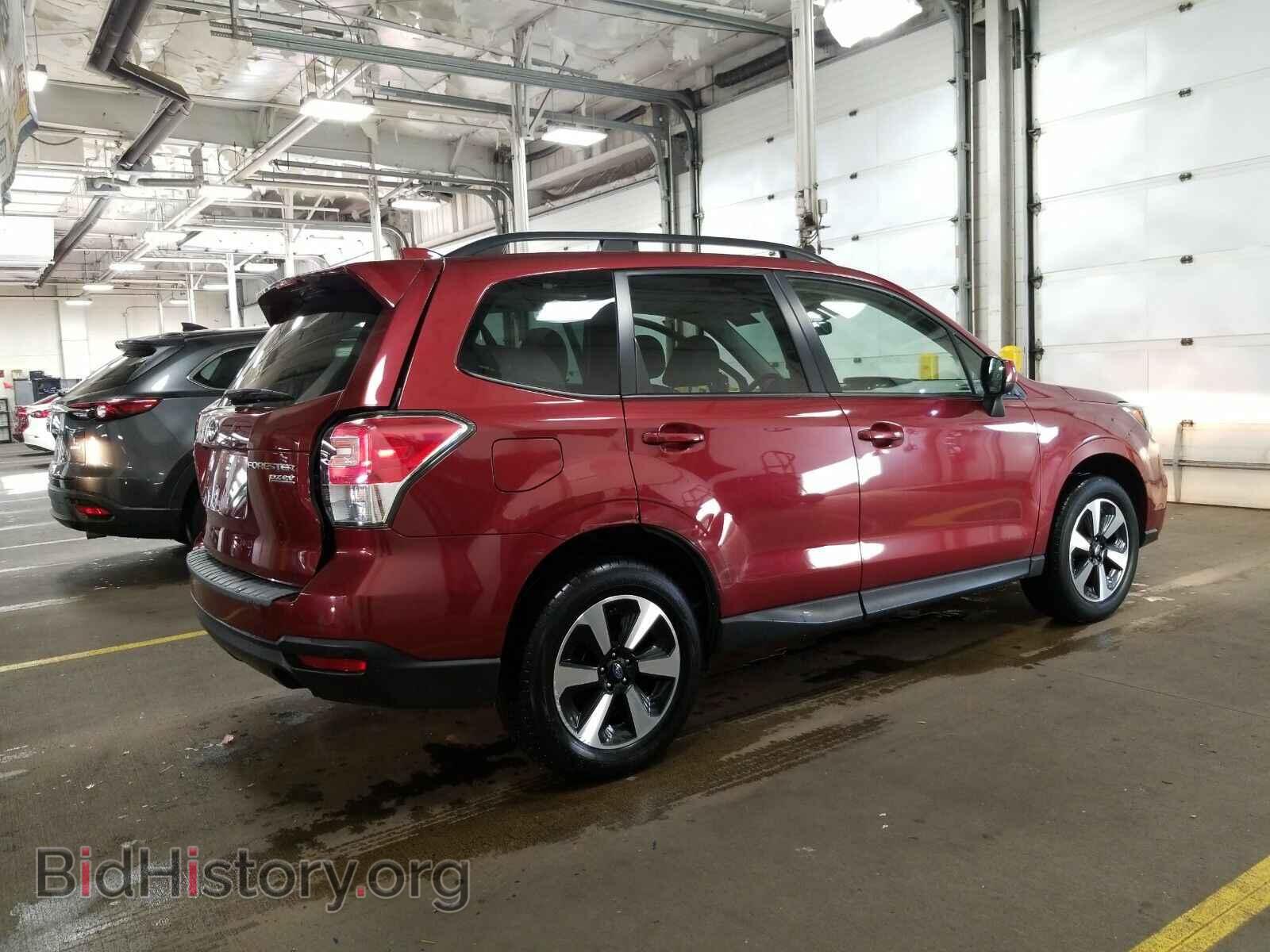 2017 Subaru Forester - VIN: JF2SJAGC4HH579021 - Фото 2