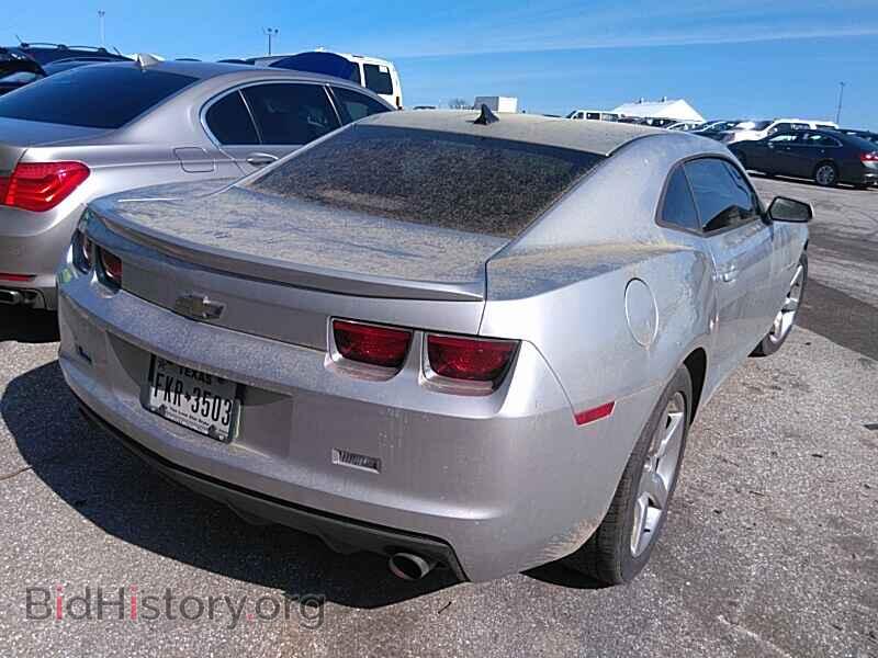 2013 Chevrolet Camaro - VIN: 2G1FB1E39D9180340 - Photo 2