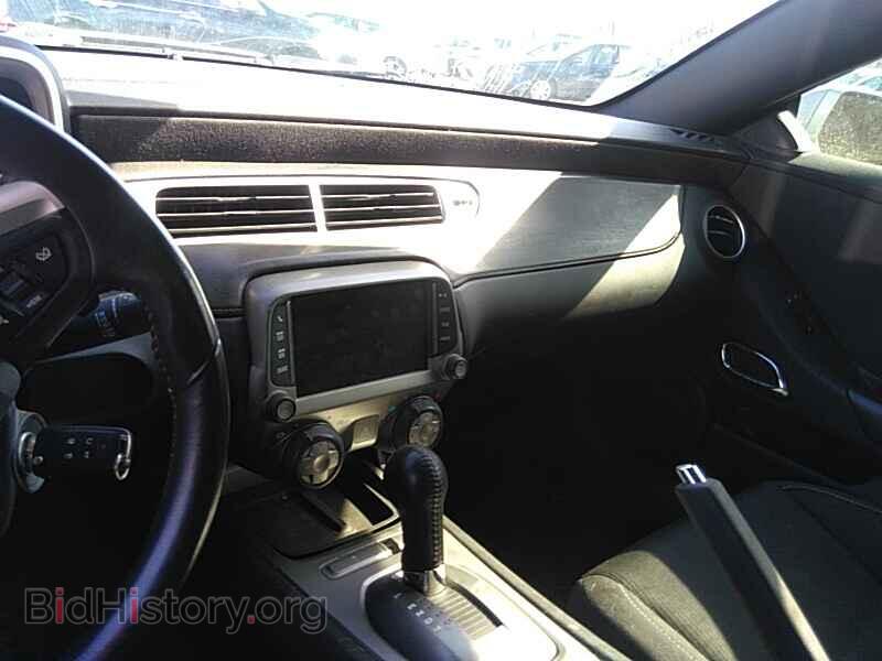 2013 Chevrolet Camaro - VIN: 2G1FB1E39D9180340 - Photo 4