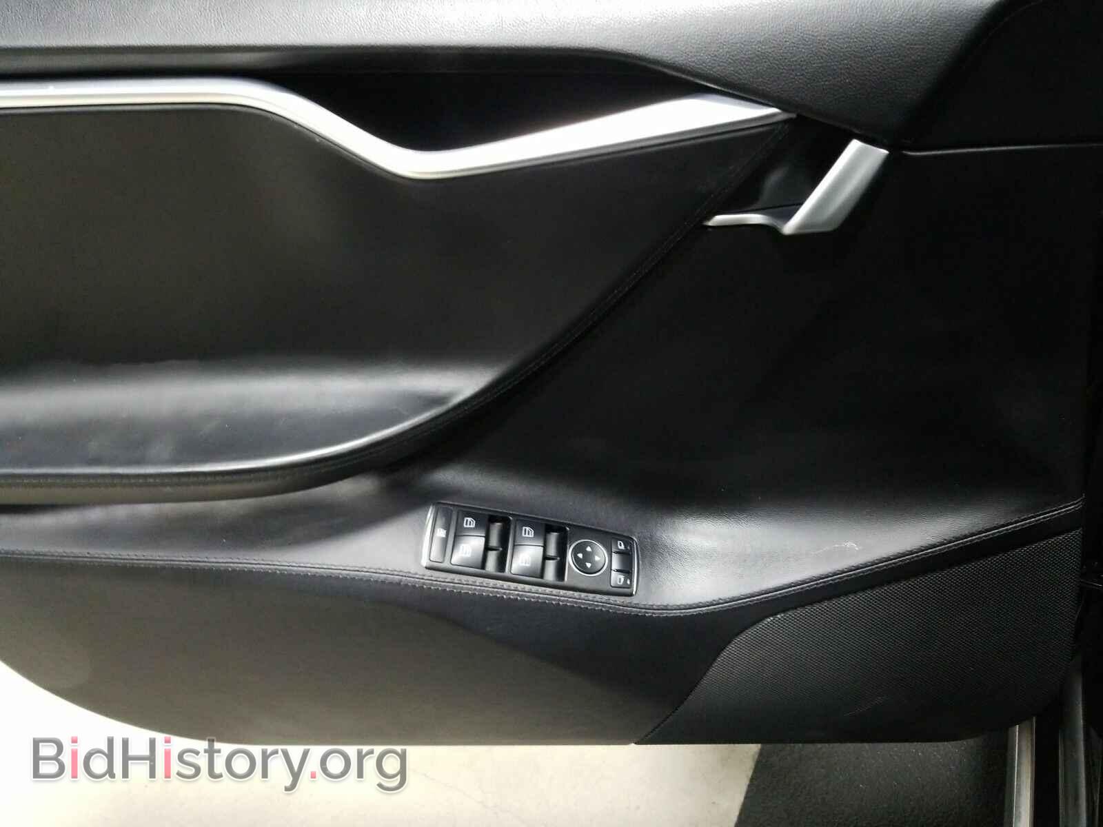 2013 Tesla Model S - VIN: 5YJSA1DP0DFP11031 - Photo 9