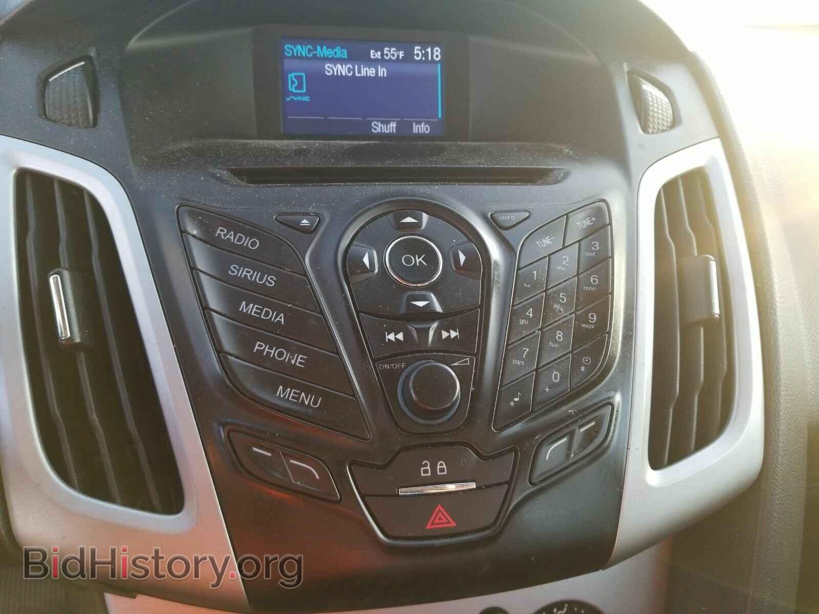 2014 Ford Focus - VIN: 1FADP3F22EL180147 - Фото 4