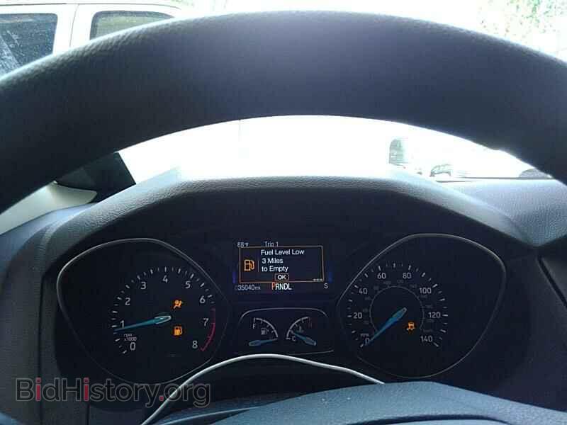 2017 Ford Focus - VIN: 1FADP3F22HL301764 - Фото 5