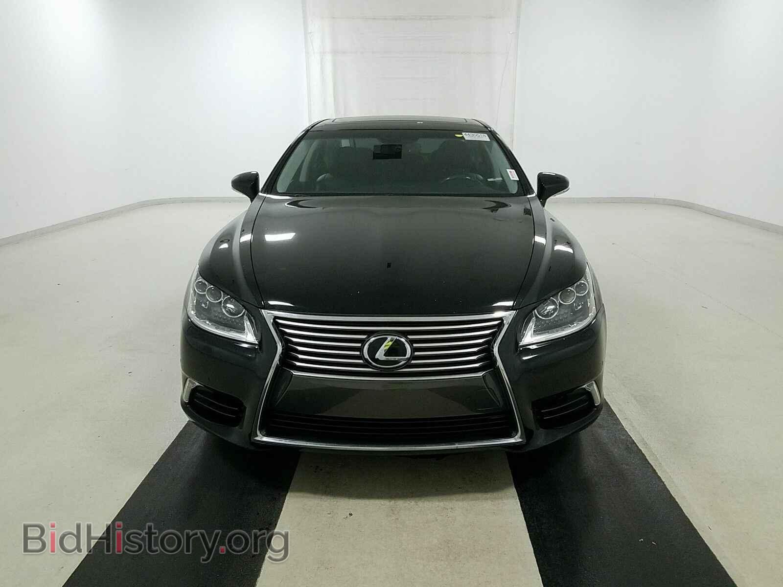 2017 Lexus LS - VIN: JTHBL5EF4H5143802 - Фото 2