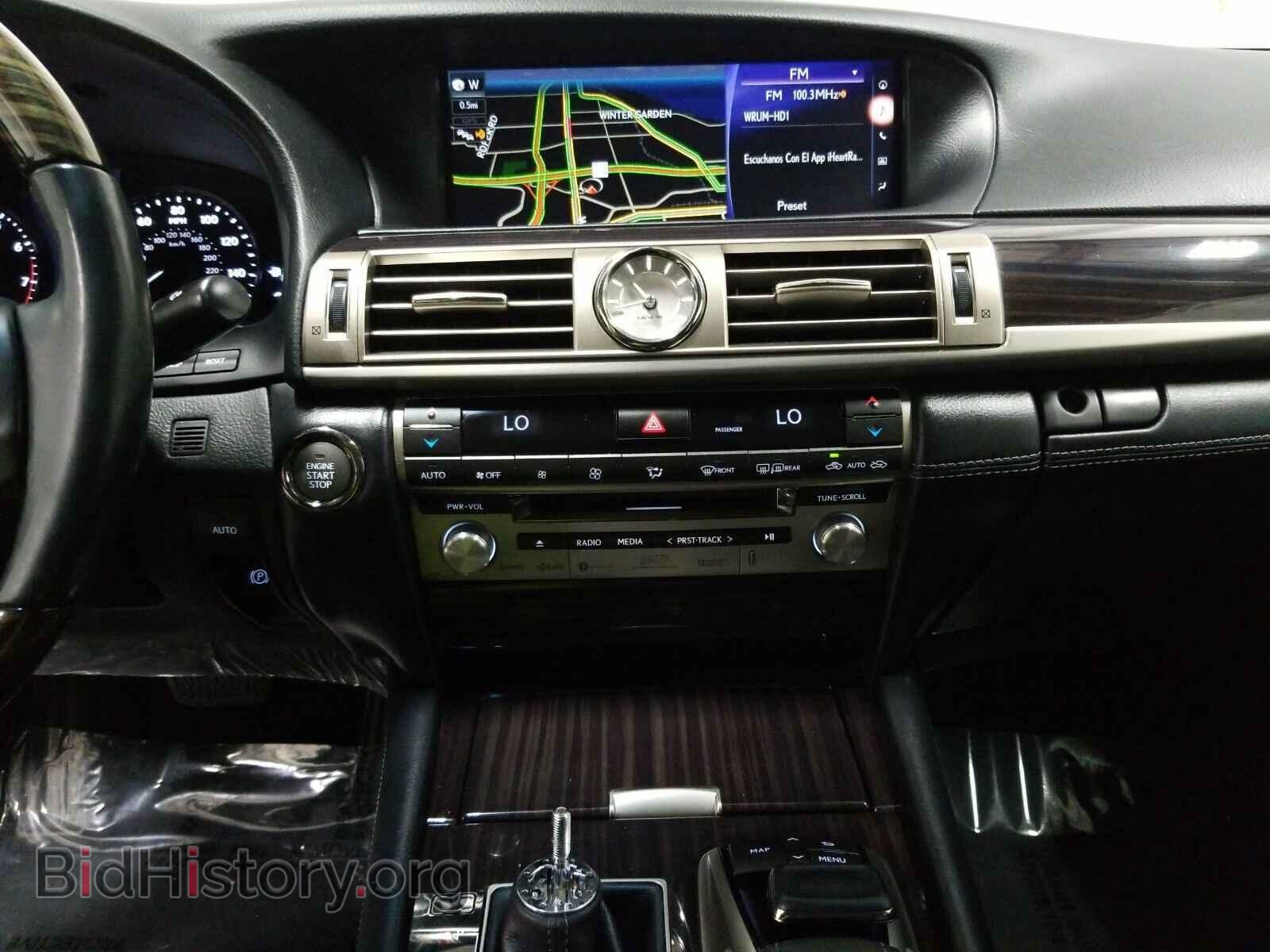 2017 Lexus LS - VIN: JTHBL5EF4H5143802 - Фото 11