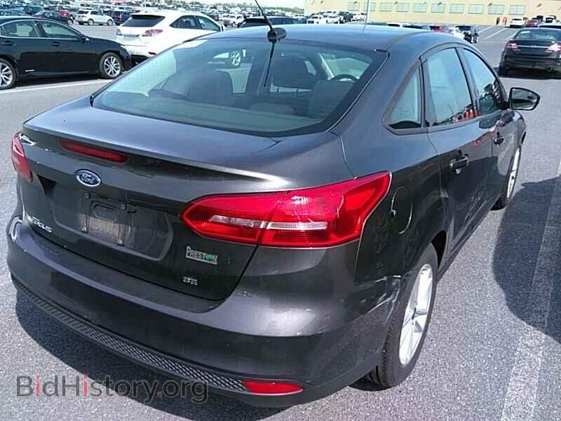 2017 Ford Focus - VIN: 1FADP3F21HL311282 - Photo 2