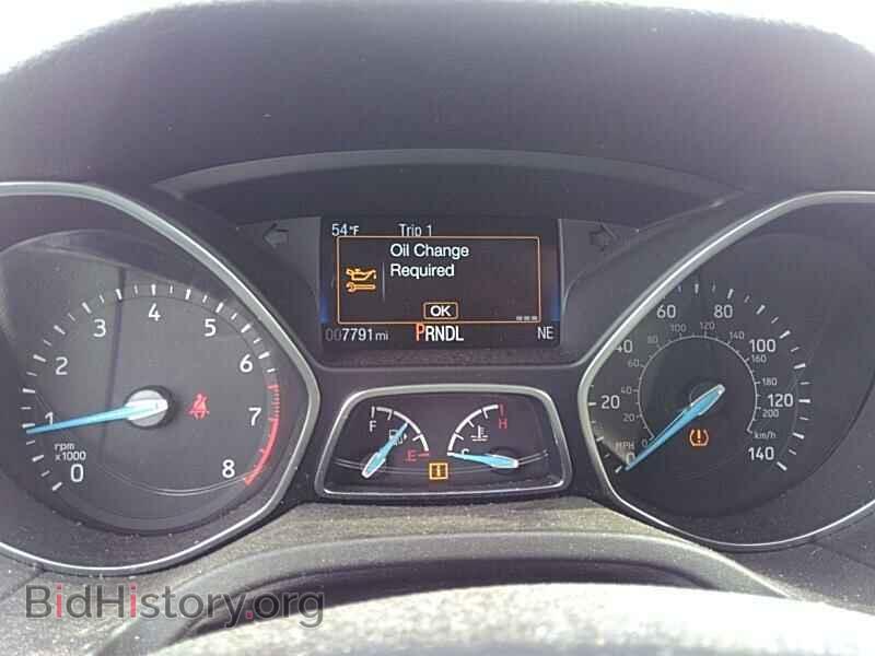 2017 Ford Focus - VIN: 1FADP3F21HL311282 - Photo 5