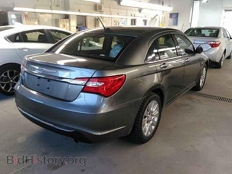 2013 Chrysler 200 - VIN: 1C3CCBAB7DN609194 - Фото 2