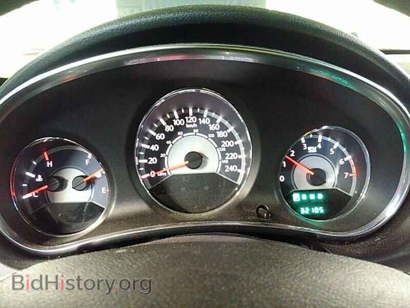 2013 Chrysler 200 - VIN: 1C3CCBAB7DN609194 - Фото 5