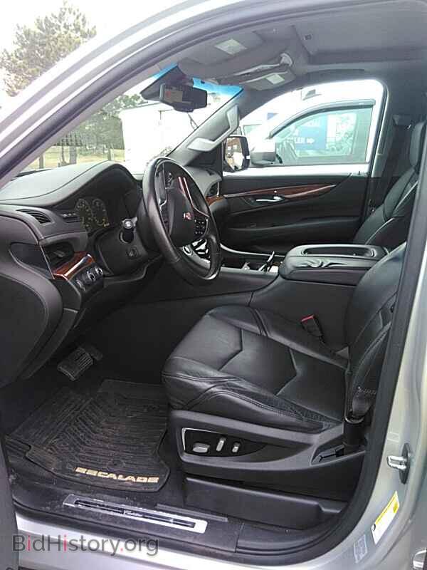 2015 Cadillac Escalade - VIN: 1GYS4NKJ2FR544868 - Фото 3