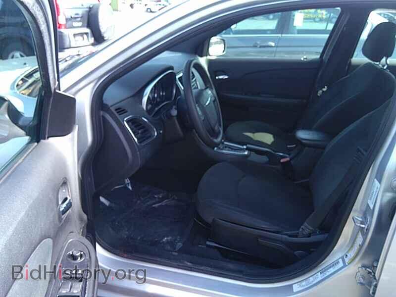 2012 Chrysler 200 - VIN: 1C3CCBAB1CN134978 - Фото 3