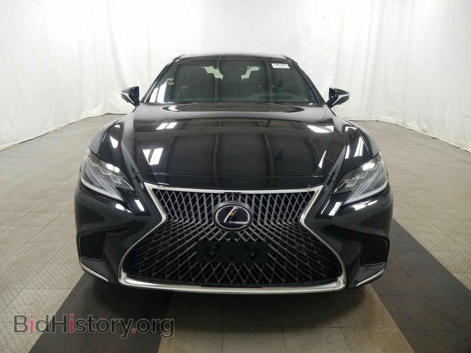 2018 Lexus LS - VIN: JTHCYLFF1J5000577 - Photo 2