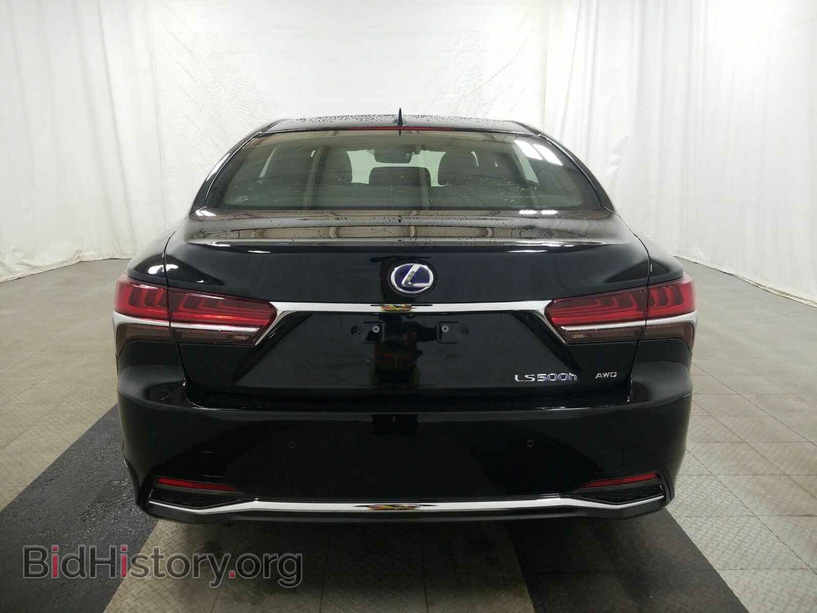 2018 Lexus LS - VIN: JTHCYLFF1J5000577 - Photo 5