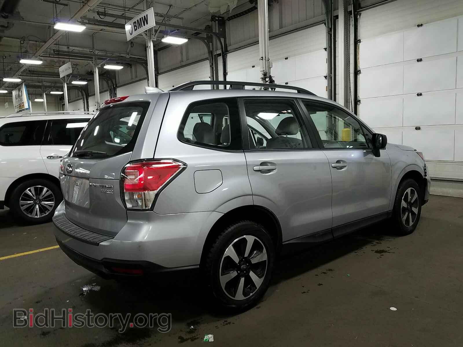 2017 Subaru Forester - VIN: JF2SJABC8HH472528 - Фото 2