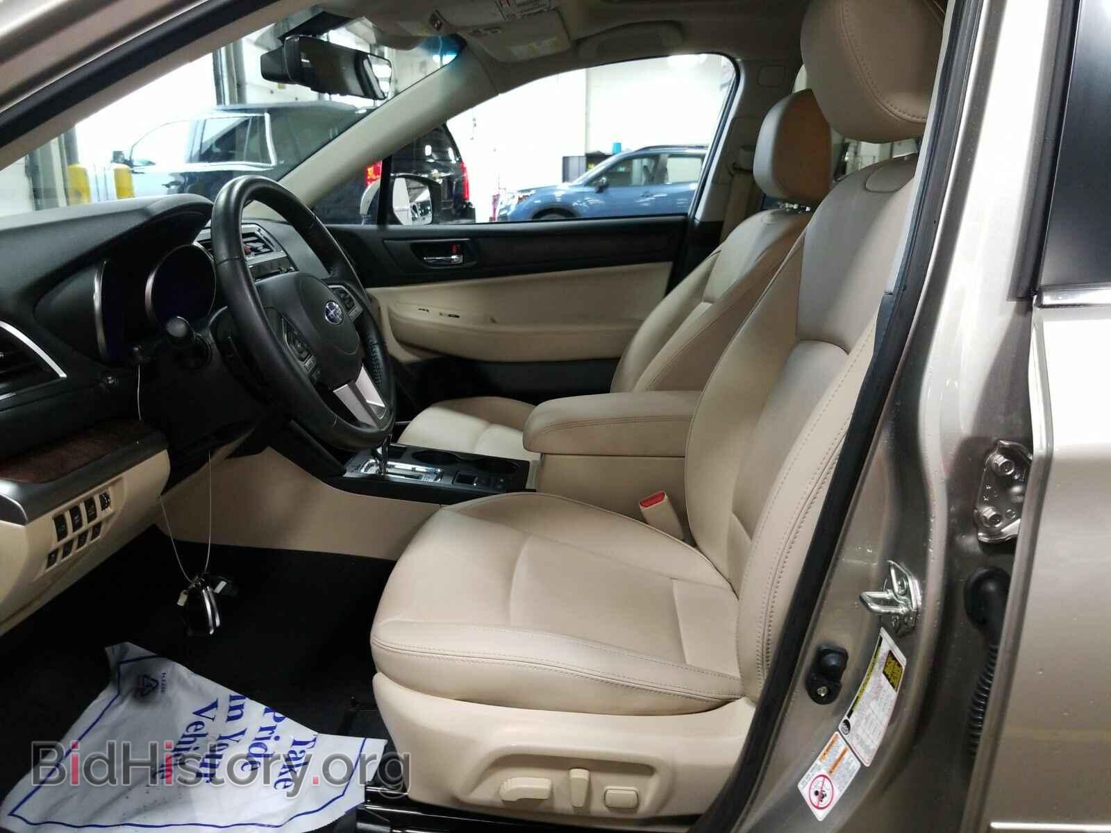 2017 Subaru Outback - VIN: 4S4BSANC8H3367746 - Фото 3