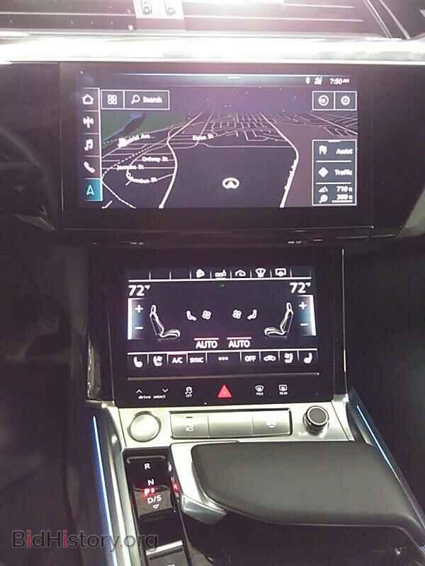 2019 Audi e-tron - VIN: WA1VAAGE1KB006093 - Фото 4