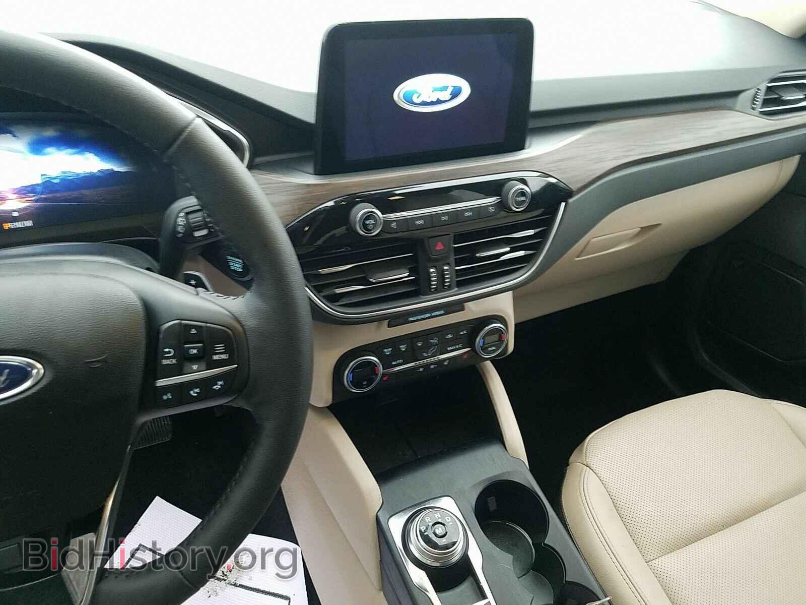 2020 Ford Escape - VIN: 1FMCU9J92LUA11125 - Photo 4