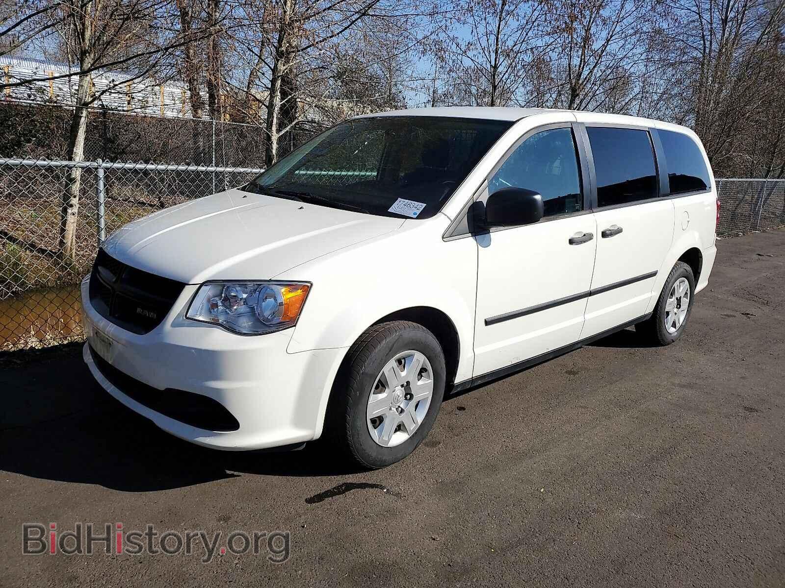 Photo 2C4JRGAG7DR762302 - Ram Cargo Van 2013