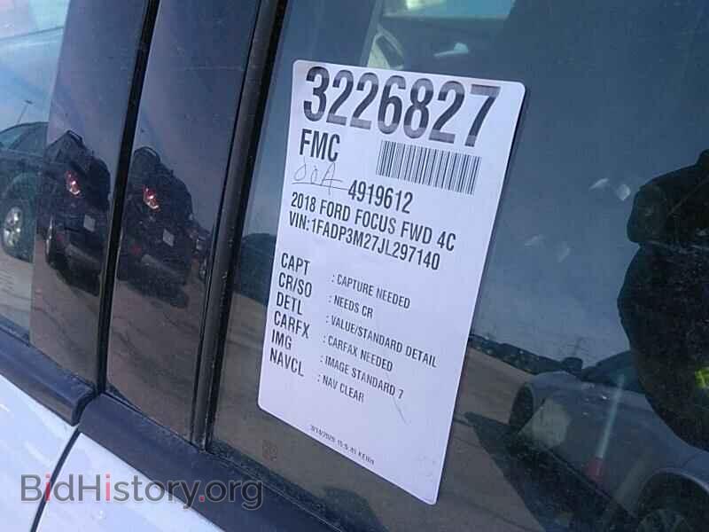 2018 Ford Focus - VIN: 1FADP3M27JL297140 - Фото 5