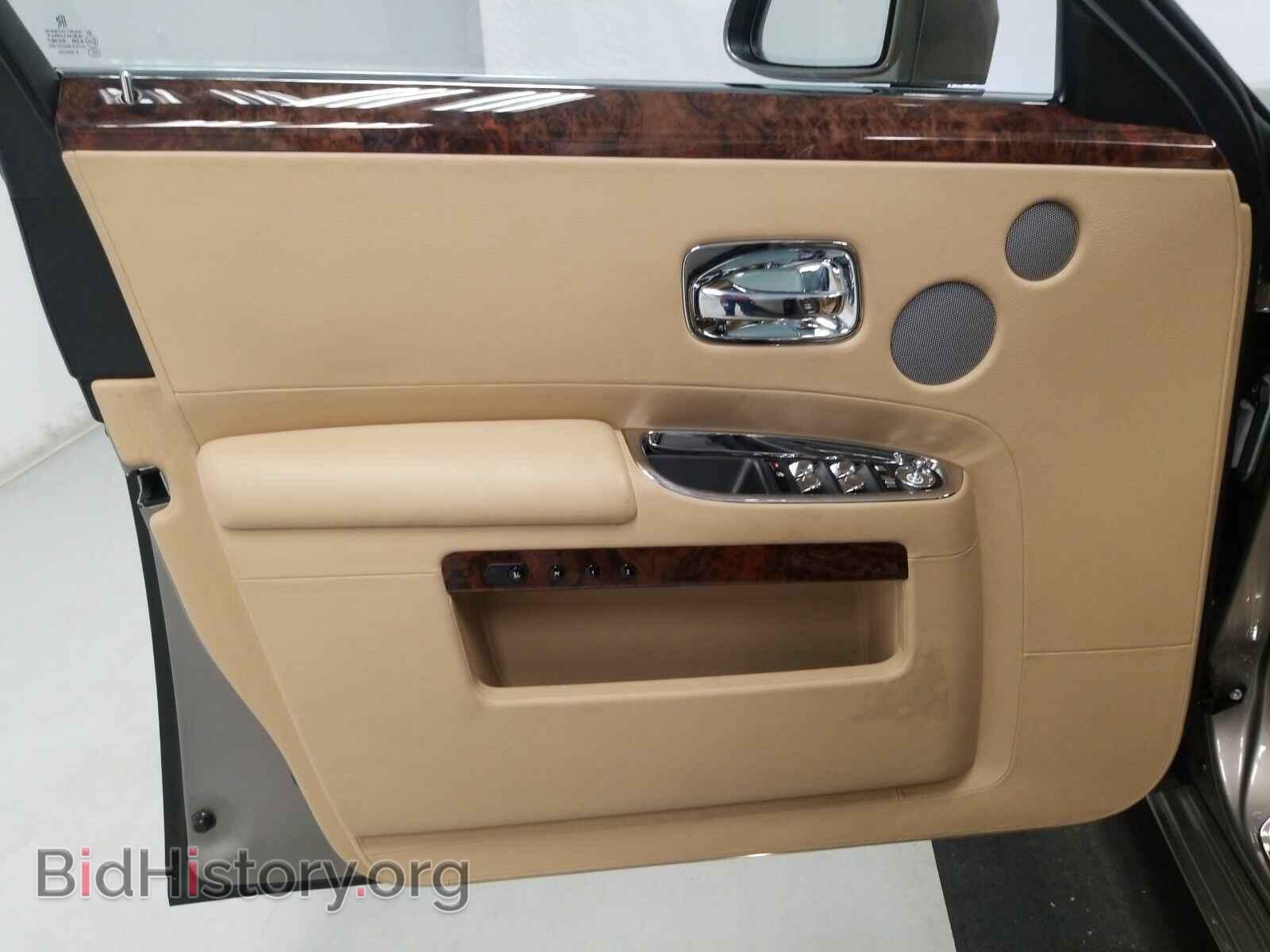 2014 Rolls-Royce Ghost - VIN: SCA664S58EUX52545 - Фото 9